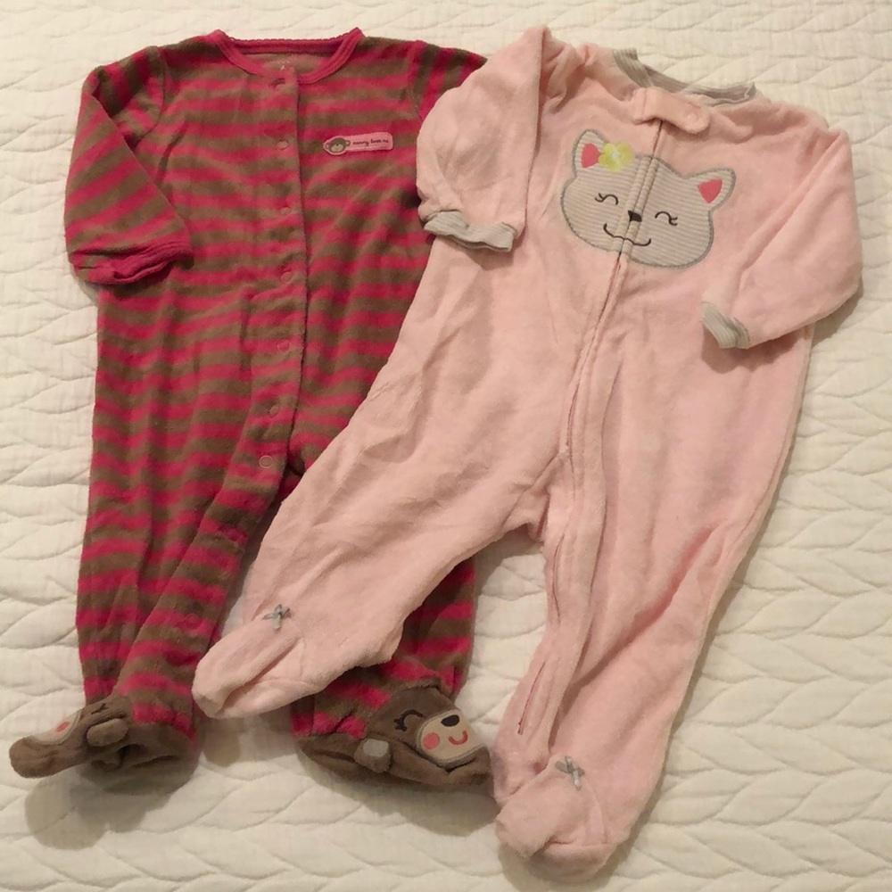 Lot (2) of Carter’s Fleece Footed Sleepers